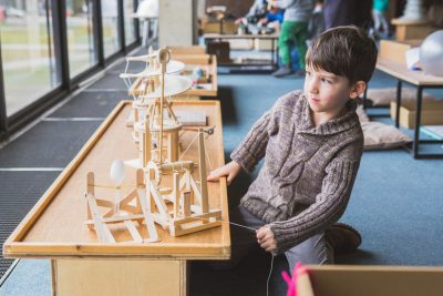 spelen met hout stormopkomst