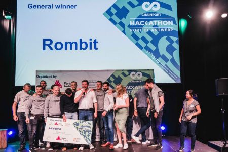 Rombit winnaars ChainPORT Hackathon ©Sacha Jennis